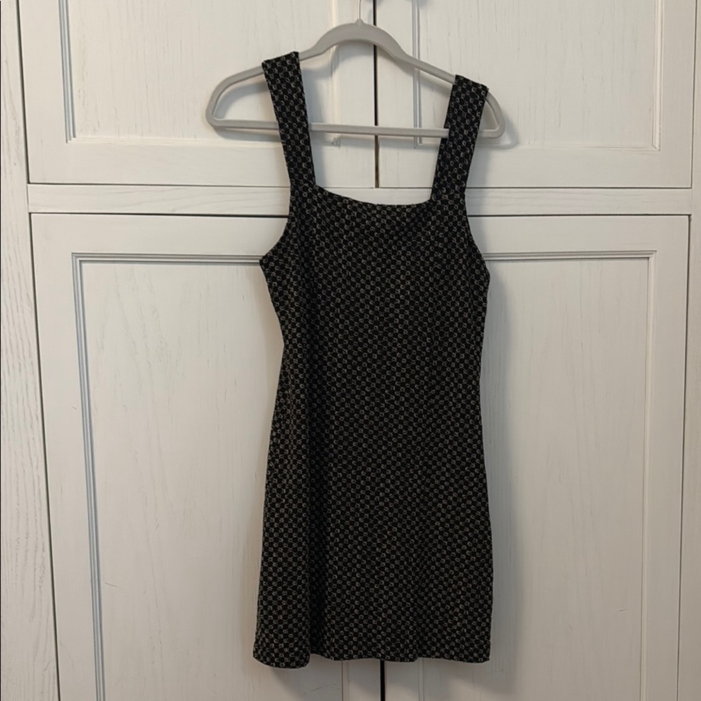 Elegant Black Patterned Dress